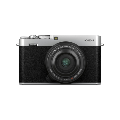 FUJIFILM X-E4 con lente XF 27mm f/2.8 R WR (plateada)