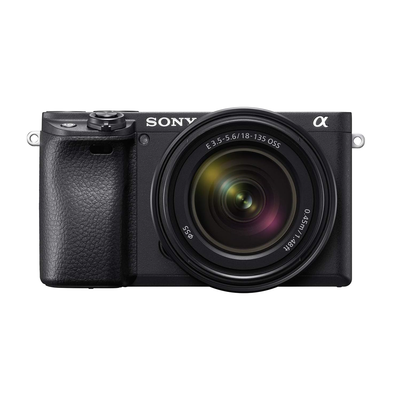 Sony a6400 con lente de 18-135mm f/3.5-5.6 OSS