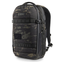 Mochila de viaje Pelican serie AEGIS (MultiCam Black, 25 L)